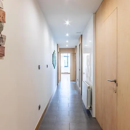 New! Lovely 3-Bedroom Loft In Bilbao Exterior photo